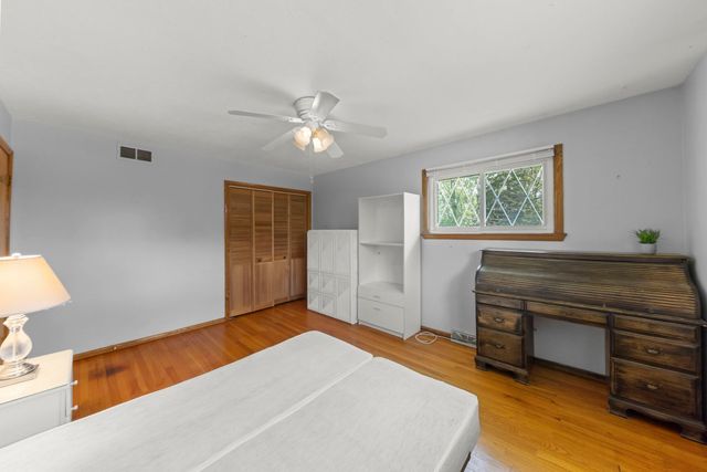151 Catalpa Avenue, Wood Dale, IL 60191