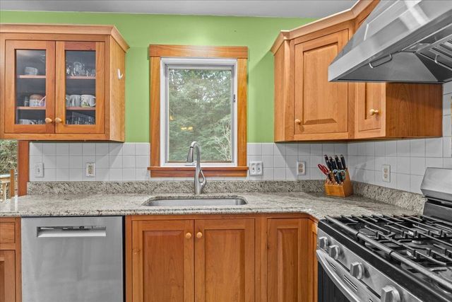 550 Nottingham Drive, Georgia, VT 05468