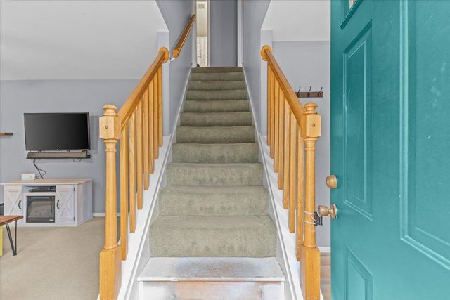 550 Nottingham Drive, Georgia, VT 05468