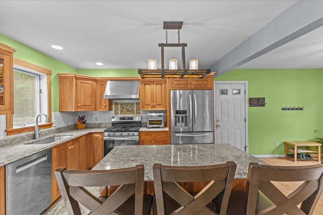 550 Nottingham Drive, Georgia, VT 05468