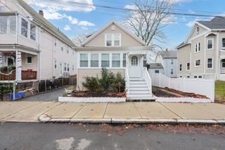42 Auburn St., Malden, MA 02148