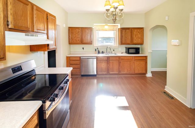 2016 E Blackford Avenue, Evansville, IN 47714