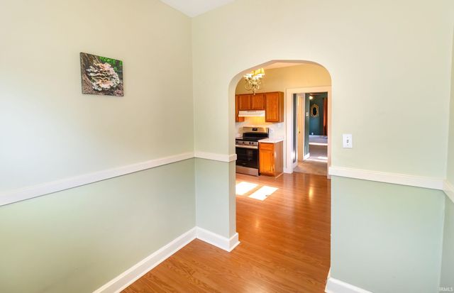 2016 E Blackford Avenue, Evansville, IN 47714