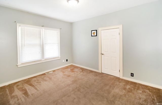2016 E Blackford Avenue, Evansville, IN 47714