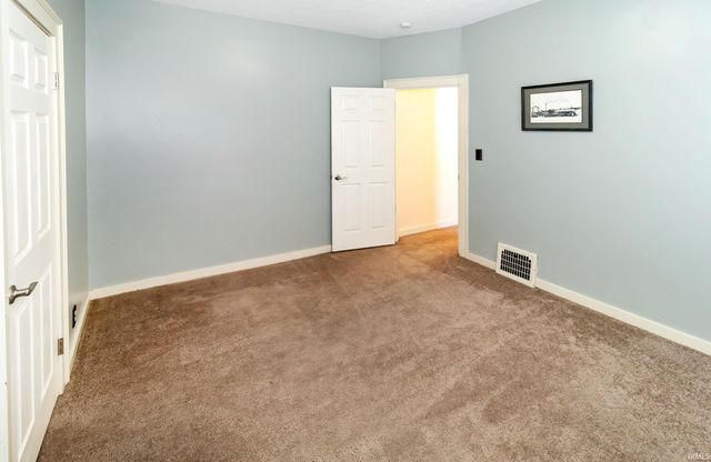 2016 E Blackford Avenue, Evansville, IN 47714