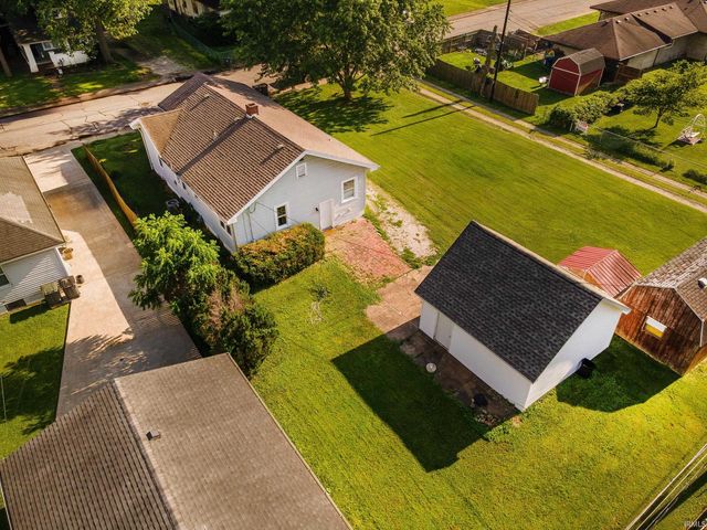 2016 E Blackford Avenue, Evansville, IN 47714