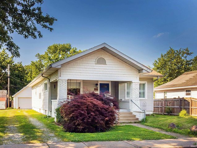2016 E Blackford Avenue, Evansville, IN 47714