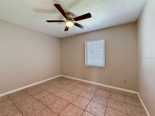 912 SHANGRI LA DRIVE, Seffner, FL 33584