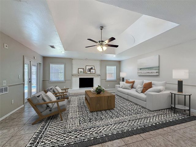 912 SHANGRI LA DRIVE, Seffner, FL 33584