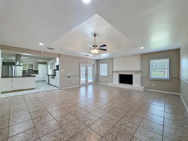 912 SHANGRI LA DRIVE, Seffner, FL 33584