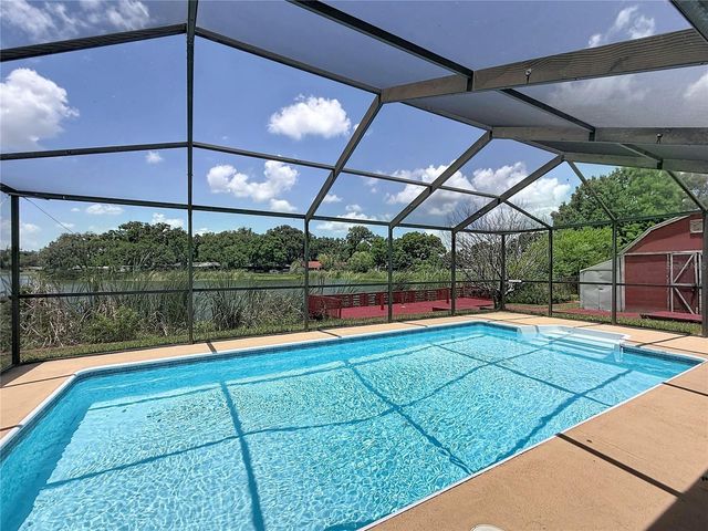912 SHANGRI LA DRIVE, Seffner, FL 33584