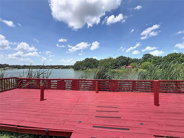 912 SHANGRI LA DRIVE, Seffner, FL 33584