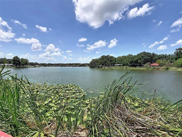 912 SHANGRI LA DRIVE, Seffner, FL 33584