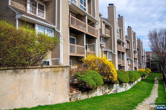 507 Windsor Drive 107, Palisades Park, NJ 07650