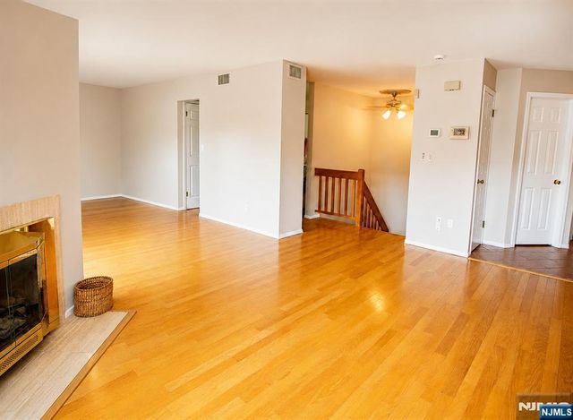 507 Windsor Drive 107, Palisades Park, NJ 07650