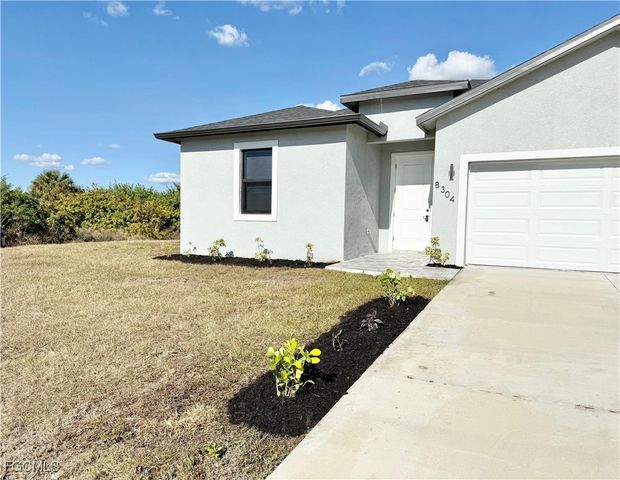 8304 Lena CT, Labelle, FL 33935