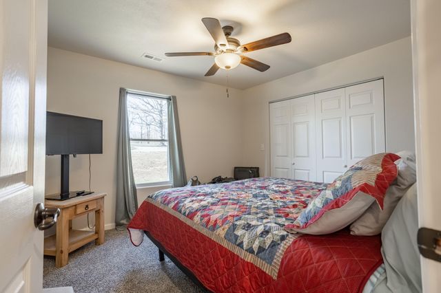 10662 County Road 8470, West Plains, MO 65775