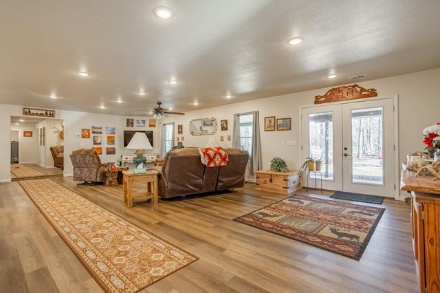 10662 County Road 8470, West Plains, MO 65775