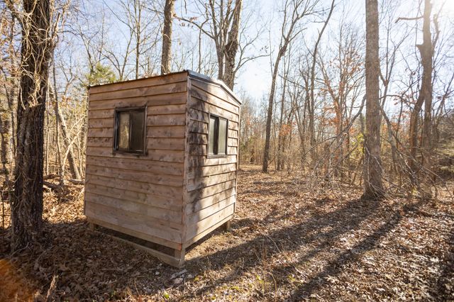 10662 County Road 8470, West Plains, MO 65775