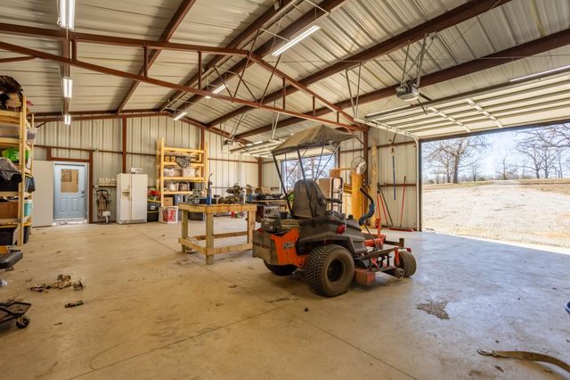 10662 County Road 8470, West Plains, MO 65775