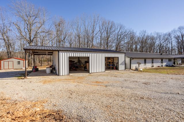 10662 County Road 8470, West Plains, MO 65775