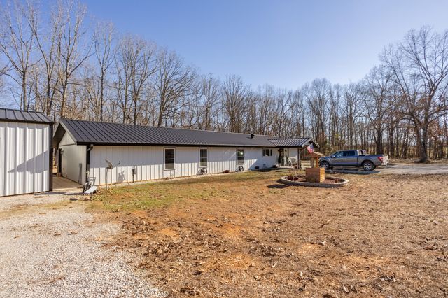 10662 County Road 8470, West Plains, MO 65775