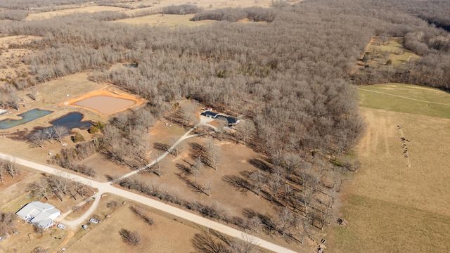 10662 County Road 8470, West Plains, MO 65775