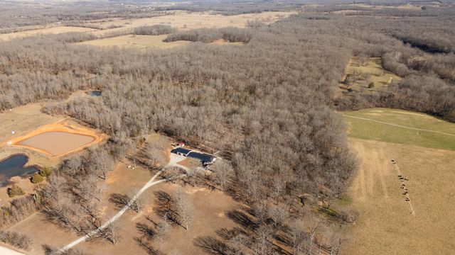 10662 County Road 8470, West Plains, MO 65775