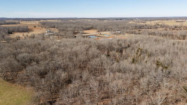 10662 County Road 8470, West Plains, MO 65775