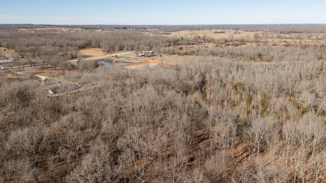 10662 County Road 8470, West Plains, MO 65775