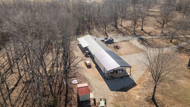 10662 County Road 8470, West Plains, MO 65775