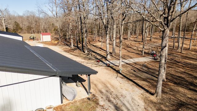 10662 County Road 8470, West Plains, MO 65775