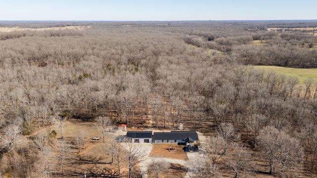 10662 County Road 8470, West Plains, MO 65775