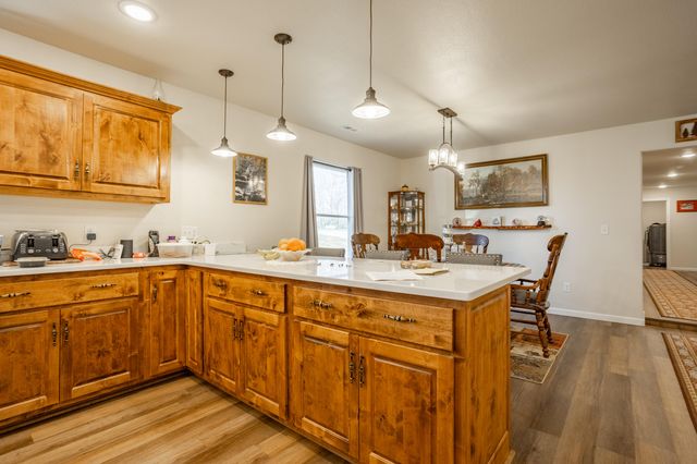 10662 County Road 8470, West Plains, MO 65775