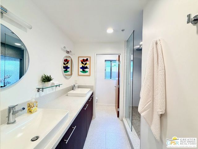 588 E San Lorenzo Road 104, Palm Springs, CA 92264