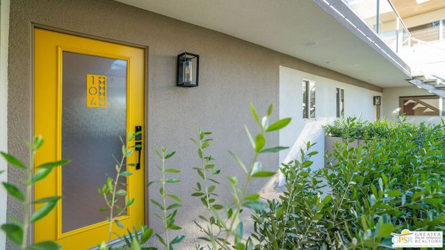 588 E San Lorenzo Road 104, Palm Springs, CA 92264