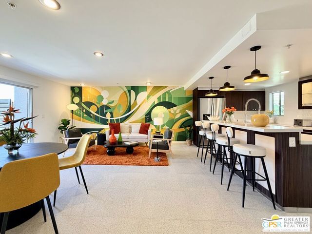 588 E San Lorenzo Road 104, Palm Springs, CA 92264