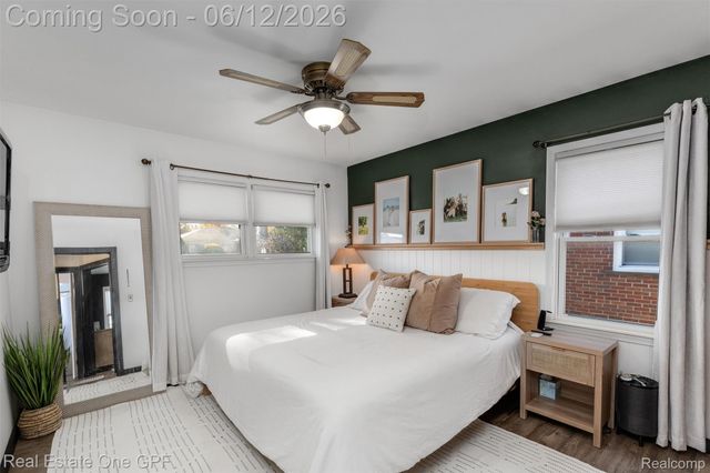 21701 Chalon Street, St. Clair Shores, MI 48080