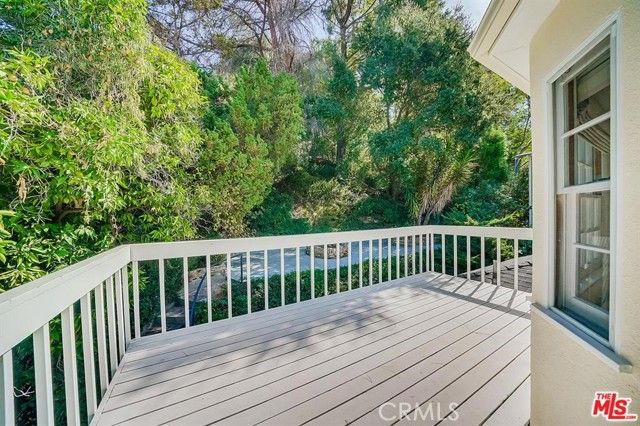 3826 Dixie Canyon, Sherman Oaks, CA 91423