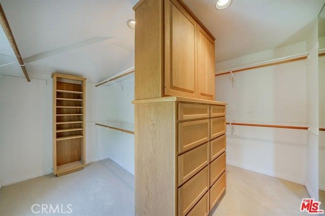 3826 Dixie Canyon, Sherman Oaks, CA 91423