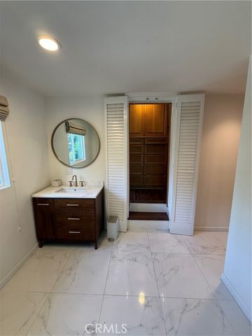 3826 Dixie Canyon, Sherman Oaks, CA 91423