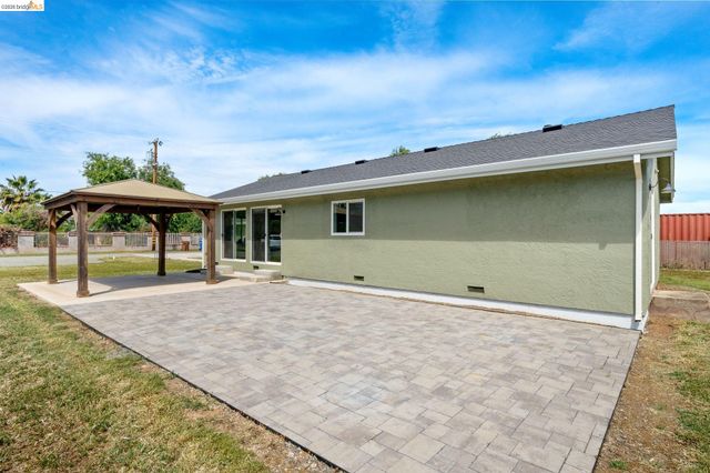 3350 Concord Ave, Brentwood, CA 94513