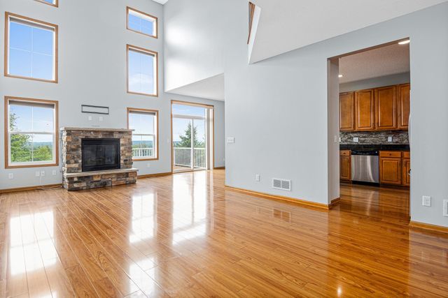 10174 Indigo Drive, Eden Prairie, MN 55347
