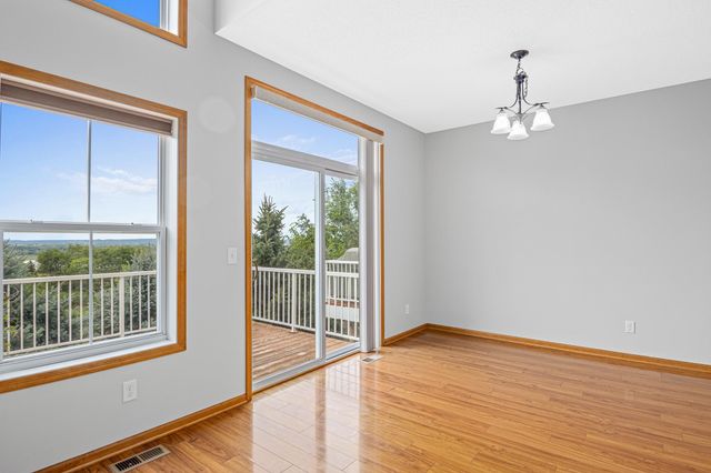10174 Indigo Drive, Eden Prairie, MN 55347