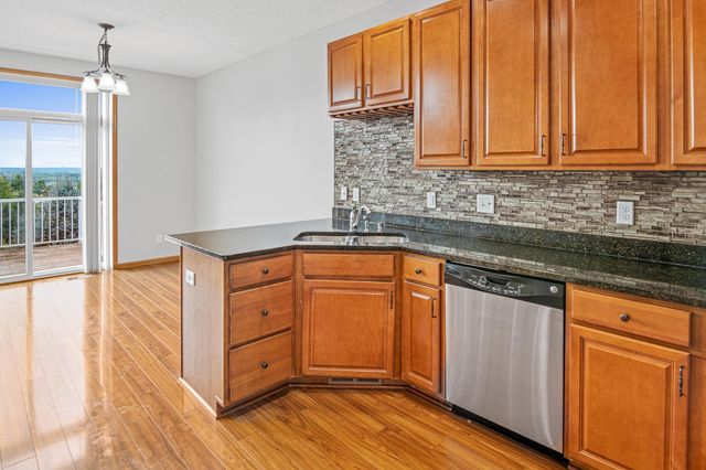 10174 Indigo Drive, Eden Prairie, MN 55347