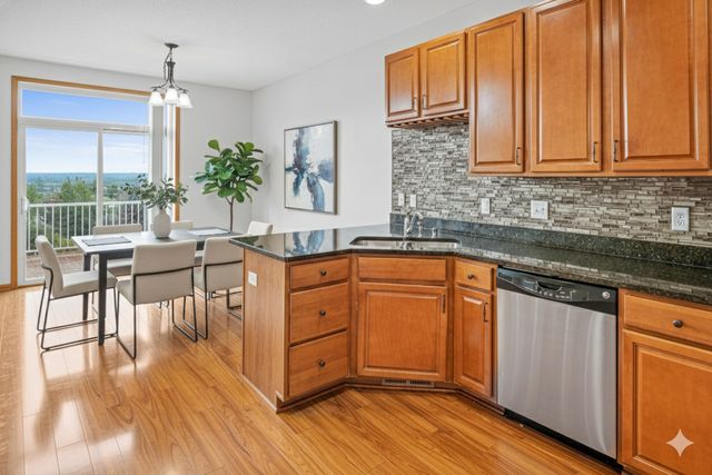 10174 Indigo Drive, Eden Prairie, MN 55347