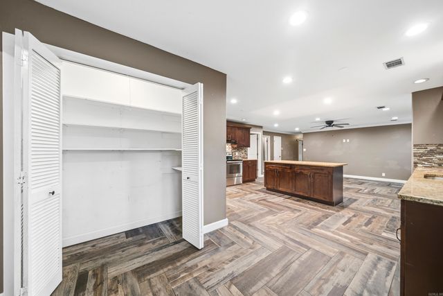 116 Pin Oak Street, Hot Springs, AR 71913