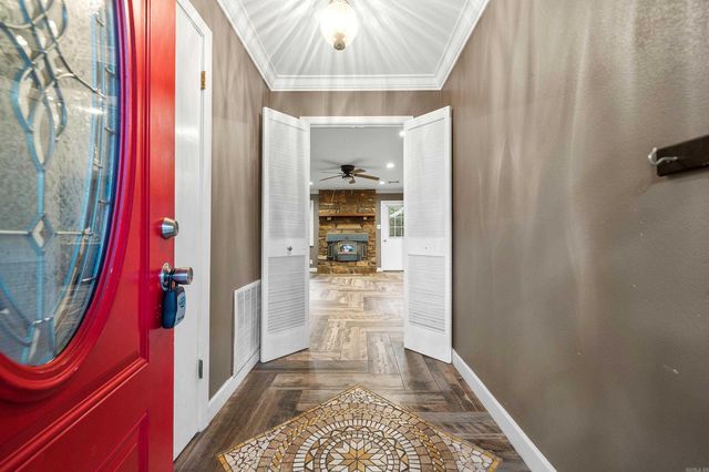 116 Pin Oak Street, Hot Springs, AR 71913
