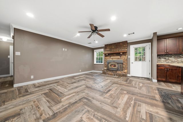 116 Pin Oak Street, Hot Springs, AR 71913