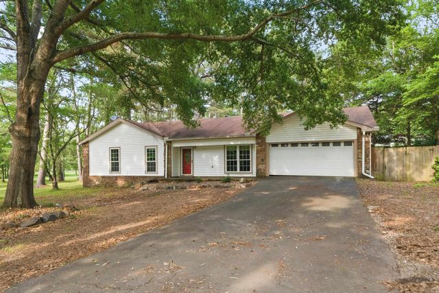 116 Pin Oak Street, Hot Springs, AR 71913